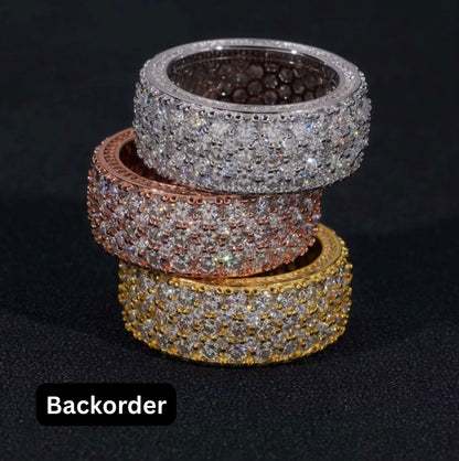 Pavé Moissanite Band